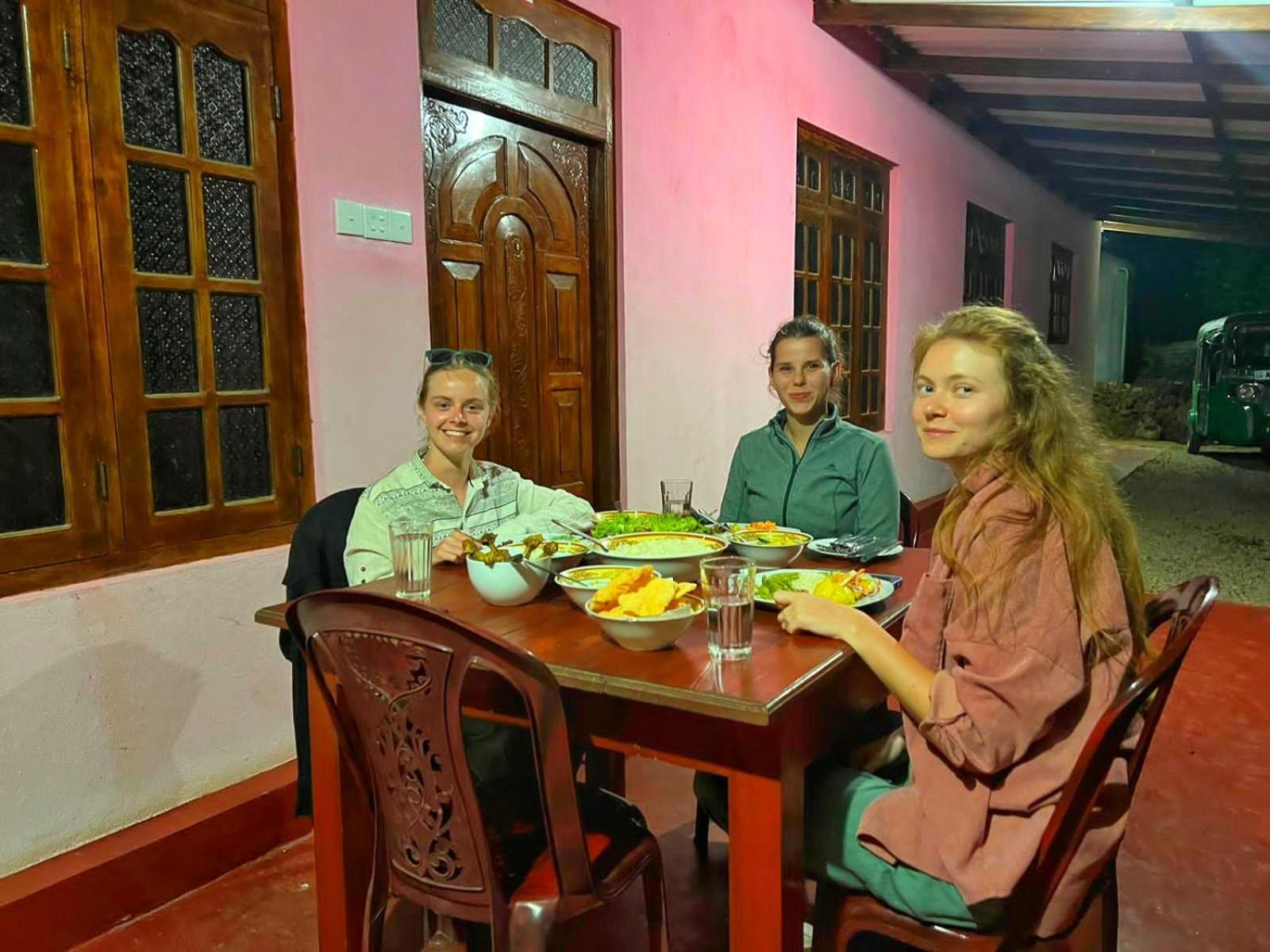 Nine Arch Homestay Ella Exterior photo